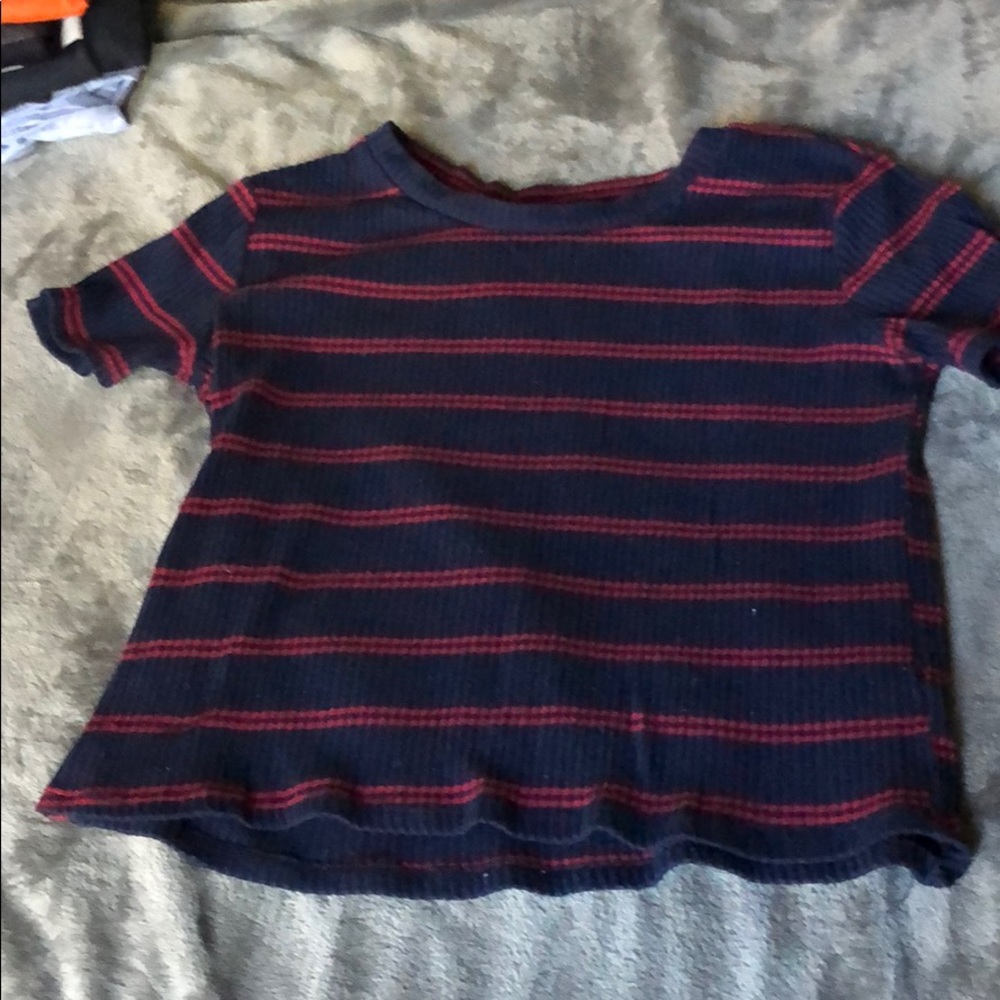 Red and navy blue crop top